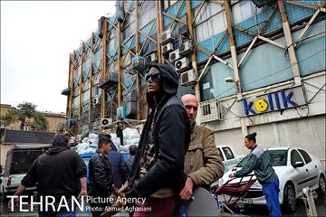 تخلیه اجناس مغازه های باقی مانده ساختمان پلاسکو -2 24