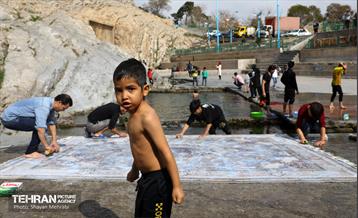 قالیشویی سنتی در چشمه علی 18