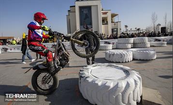 رانـد نهایی مسابقات قهرمانی موتور تریال  19