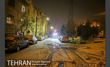 حضور نیروهاى پسماند در نخستین بارش هاى برف تهران 5