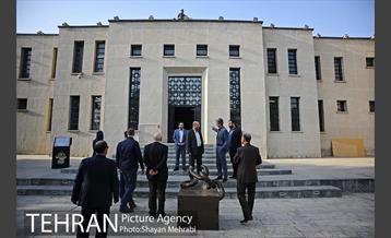 بازدید شهردار بلگراد از باغ موزه قصر 28