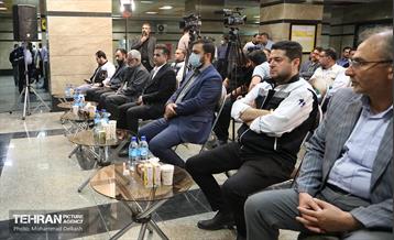 رونمایی از دیوارنگاره شمس الشموس