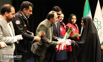 مراسم گرامیداشت روز داوطلب 8