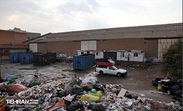 تخلیه و پلمب مرکز غیرمجاز پسماند در منطقه 17 4