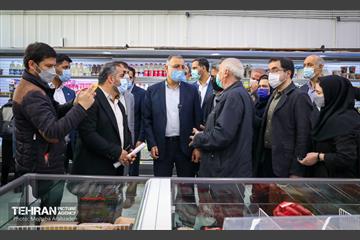 بازدید شهردار تهران از فروشگاه شهروند و میادین میوه تره بار 24