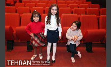 اکران خیریه انیمیشن مبارک در بازارچه رعد‎ 22