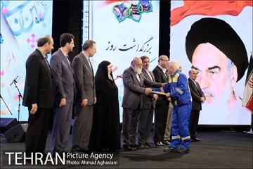 تجلیل از کارگران نمونه شهرداری تهران 36
