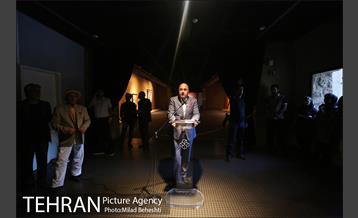 نمایشگاه آثار ناصر اویسی در موزه هنرهای معاصر تهران‎ 4