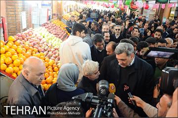 بازدید شهردار تهران از بازار میوه و تره بار جلال آل احمد 24