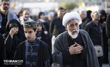 آیین بدرقه جاماندگان اربعین در میدان امام حسین(ع) 31