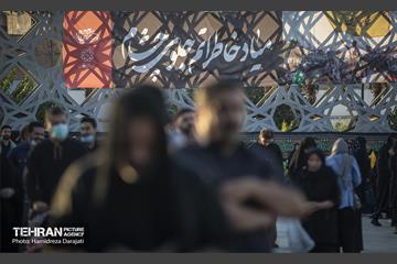 نجات اهل عالم با حسین است  40