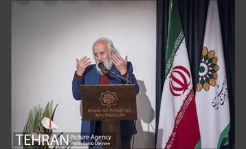 بیست و هشتمین برنامه «تولد ماه»‎ 27