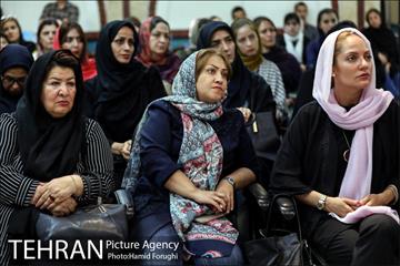 نشست خبری بررسی راهکارهای پیشگیری و کنترل کودک آزاری 20