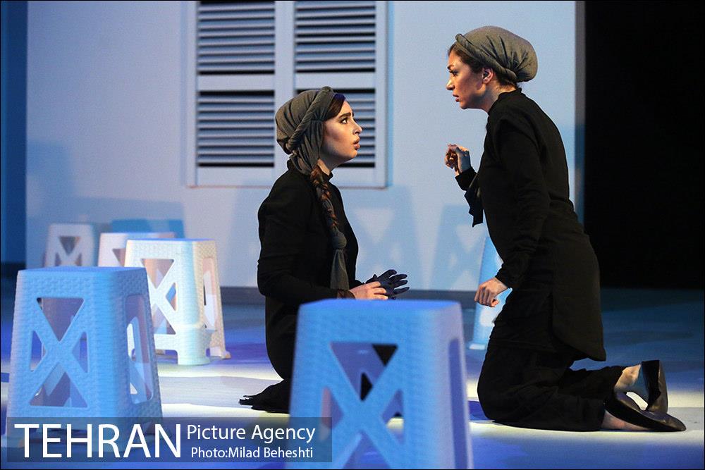 نمایش هملت؛ تهران 2017 1