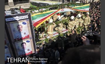 تشییع شهدای آتش نشان با حضور مردم 13