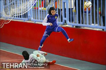دیدار فوتسال زنان سایپا و نفت آبادان 9