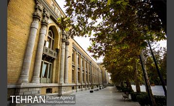 پاییز میدان مشق (سر در باغ ملی) 11