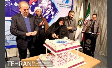 تجلیل از خانواده پنج شهید انقلاب اسلامی 17