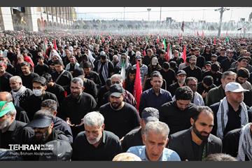 اقامه نماز بر پیکر آقای شهید ایران - 1 44