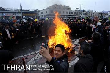 راهپیمایی یوم الله 22 بهمن 16