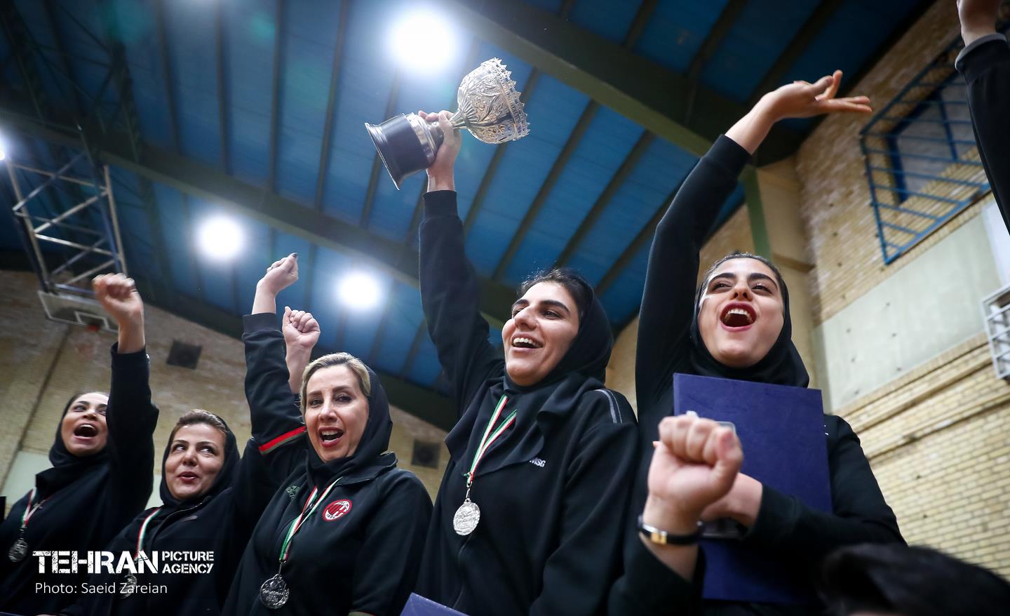 اختتامیه مسابقات والیبال بانوان 12