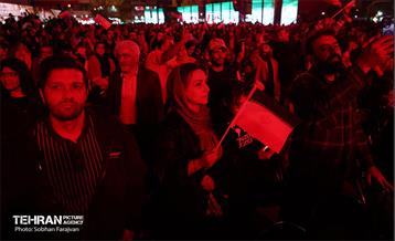 رویداد «شب ایران» در میدان انقلاب اسلامی 6