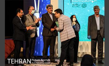 اولین همایش مدیران برتر شهر ارتباطی تهران_2 36