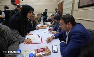 قرار خدمت؛ دیدار مردمی شهردار تهران در مسجد جامع باغ فیض 21