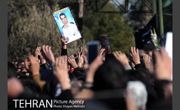 تشییع شهدای آتش نشان با حضور مردم در بهشت زهرا(س)  2