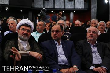 مراسم تجلیل از فعالیت های فرهنگی و هنری قالیباف 5