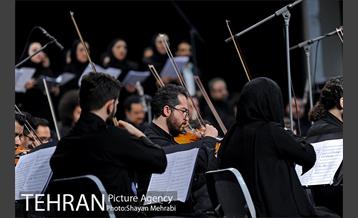 شب موسیقی انقلاب در منطقه گردشگری عباس آباد 20