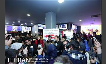 اکران مردمی فیلم هلن در پردیس کورش‎ 5