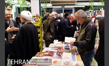 ششمین دوره کتابگردی احمد مسجدجامعی 25