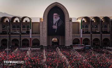 مراسم اقامه نماز بر پیکر آقای شهید ایران 30