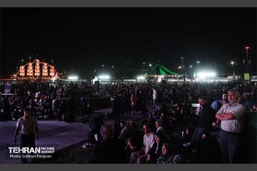 آئین بدرقه زائران اربعین در میدان آزادی 35