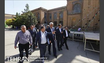 بازدید شهردار تهران از دبیرستان البرز 3