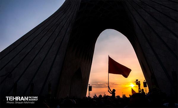 اجتماع امام حسنی ها در میدان آزادی 7