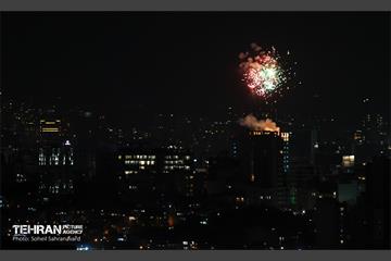 نورافشانی جشن پیروزی انقلاب اسلامی‌ در برج میلاد 5