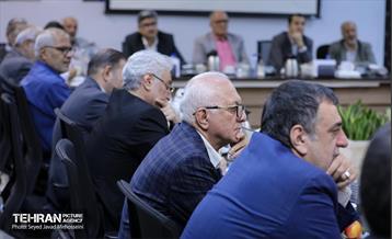 دیدار شهردار  تهران با اصناف و هیئت امنای بازار تهران 3