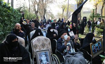 تشییع پیکر شهید گمنام در منطقه ۱۰