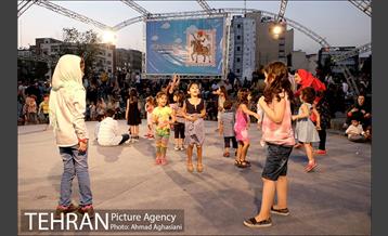 حواشی سومین روز جشنواره تئاتر عروسکی مبارک 4