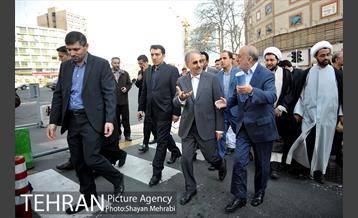 احیای درختان خیابان  ولیعصر( عج) با حضور شهردار تهران  17