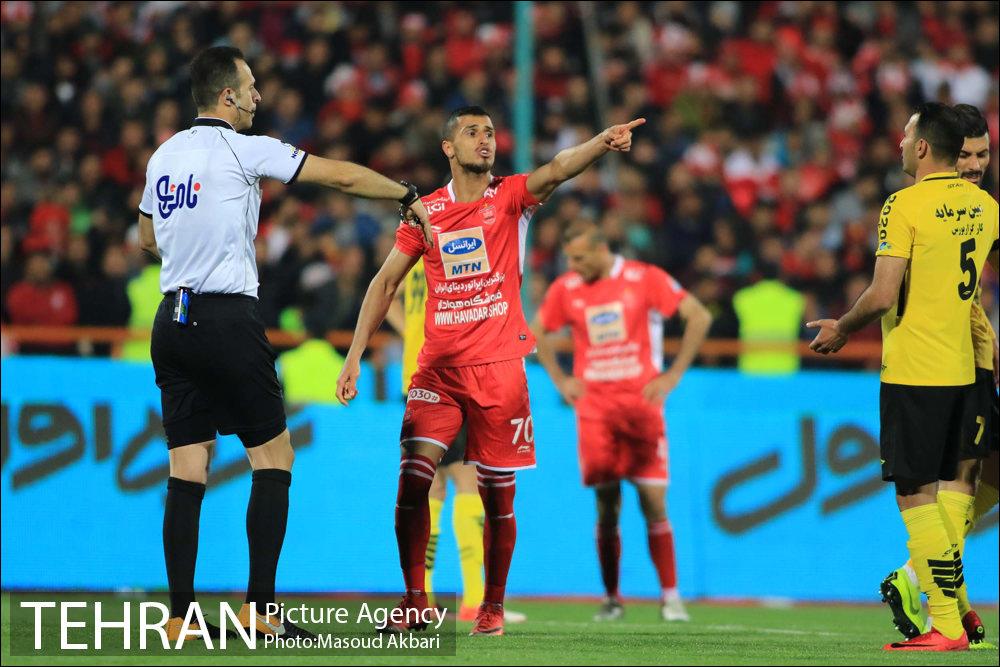 دیدار تیم های سپاهان اصفهان و پرسپولیس تهران 24