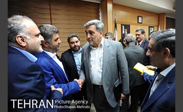 شوراى معاونین شهردار، شهرداران مناطق، مدیران عامل سازمان ها، شرکت ها و موسسات شهردارى تهران 53