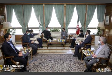 دیدار شهردار تهران با وزیر ارتباطات و فناوری اطلاعات 2