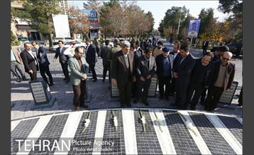 زیارت شهردار تهران از قبور شهدای دفاع مقدس 24