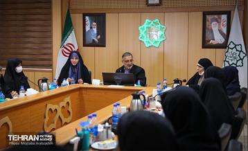 نشست شهردار با بانوان مدیر در شهرداری تهران 10