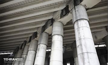 بازدید دانشجویان از پروژه مقاوم‌سازی پل تقاطع بزرگراه همت و رودخانه کن 30