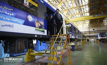 بازدید اعضای شورای اسلامی شهر تهران از شرکت واگن‌سازی تهران 11