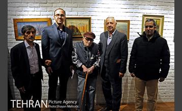 افتتاح «کافه کتاب ققنوس» در هفته کتاب 15